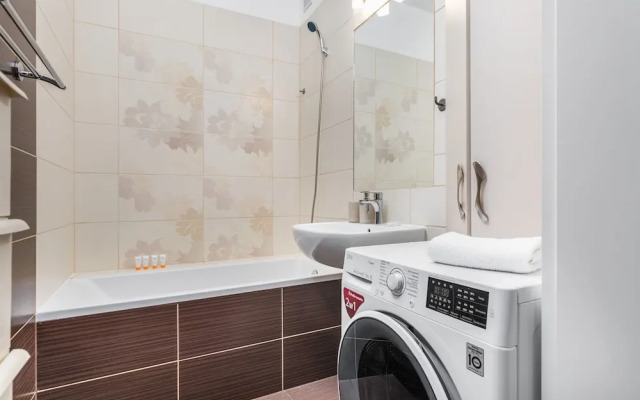 Grodzienska Apartment by Renters