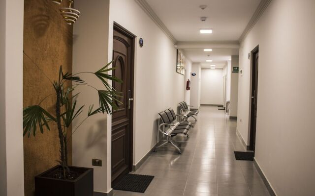 Hotel Pairumani