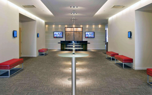 Novotel Montreal Aeroport