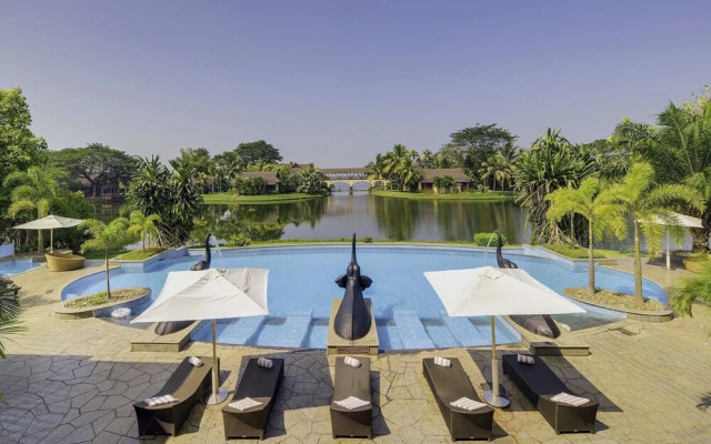 Radisson Plaza Resort & Spa