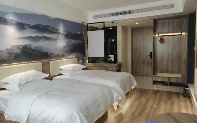Yunshang Light Luxury Hotel (Taizhou Huangyan Branch)