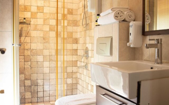 The Hera Suit Hotels