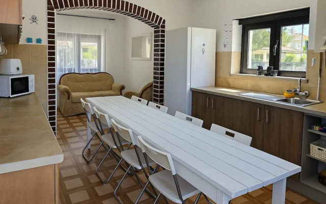 Freedom Surf House