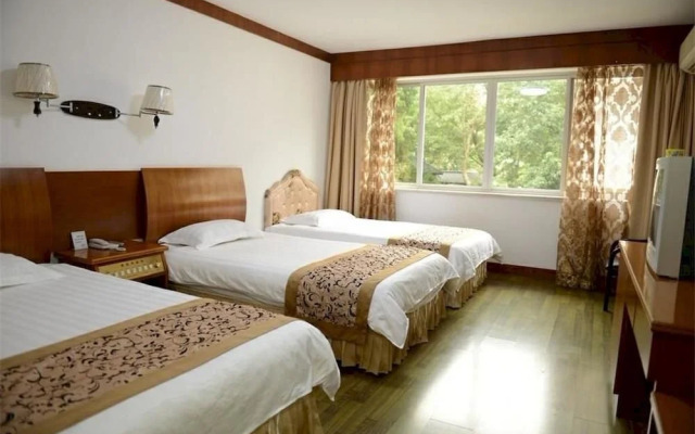 Jiangyan Hotel