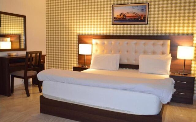 Lancaster hotel apartments