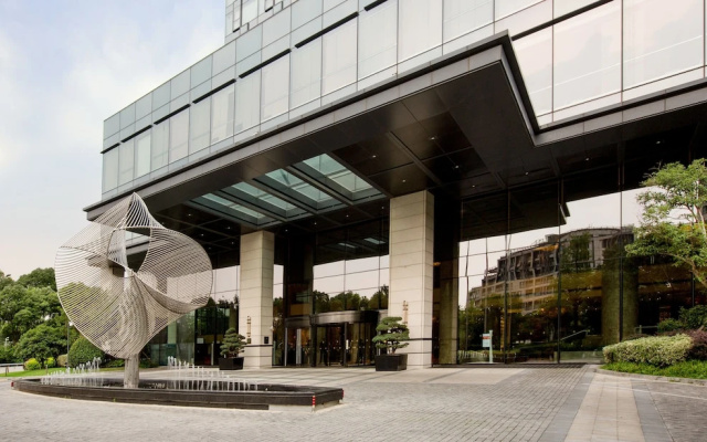 InterContinental Shanghai Expo by IHG