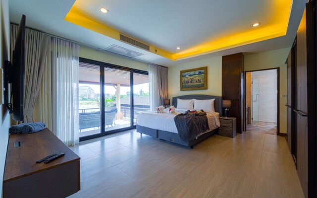 Luxury 5 Bedroom Villa nr to Beach - SRS
