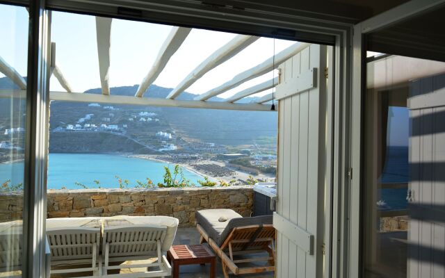 Sea Side Studios & Houses