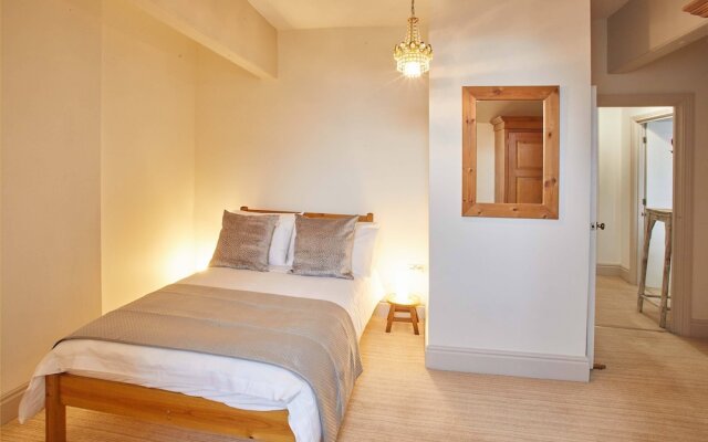 The Observatory Apartment