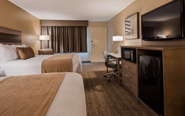 Best Western Plus Executive Inn