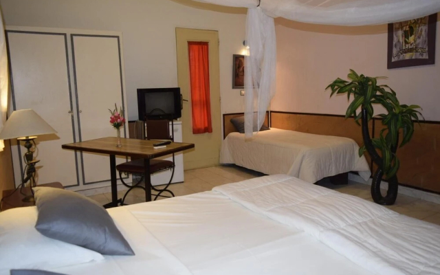 Fana Hotel