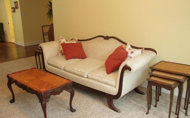 The Oaks Bed and Breakfast