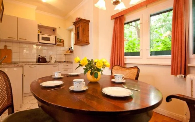 Strandvilla Hubertus Boltenhagen - Ferienwohnungen Apartment Mit Parkplatz Wlan Kuche Garten Grillplatz Waldbaden