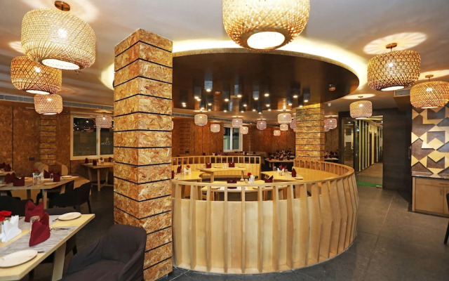 OYO 28757 Pikus Inn