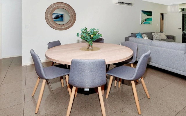 Stunning Ground Floor City Apartment 104