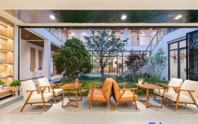 Xitian Suzan Parent-child Garden Holiday Homestay (Kunshan Jinxi Branch)