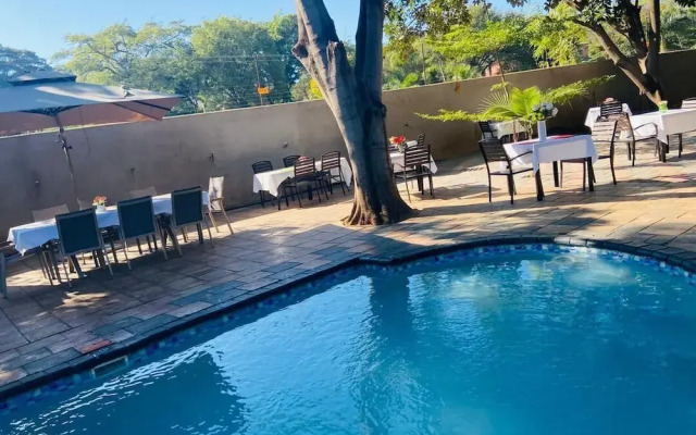 Executive Comfort With Premium Workspace - 2334