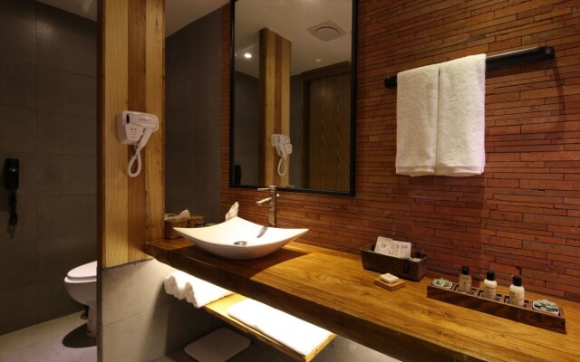 Wuzhen Dahong Inn