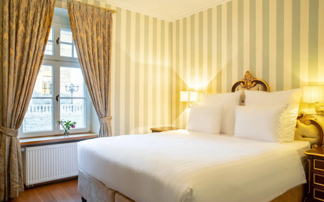 Schloss Lieser, Autograph Collection