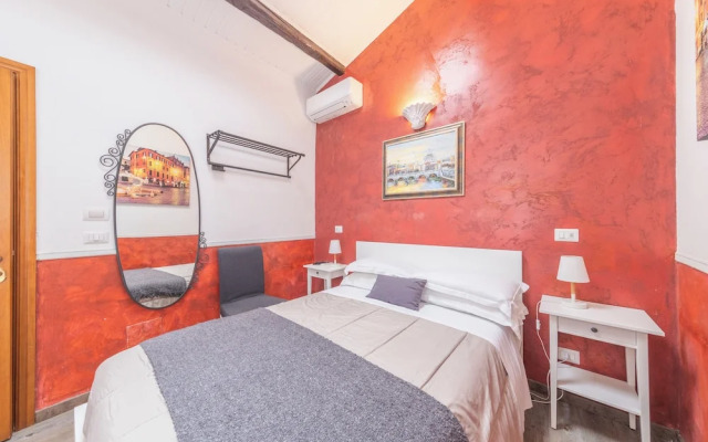 Room-small Double Room in History House