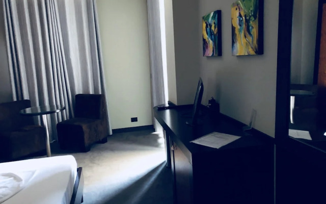 Icon Hotel
