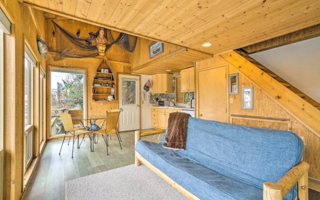 Serene Seldovia Cabin w/ Deck, Grill & Views!