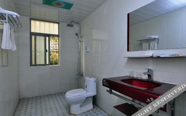 8 Tian Express Hotel