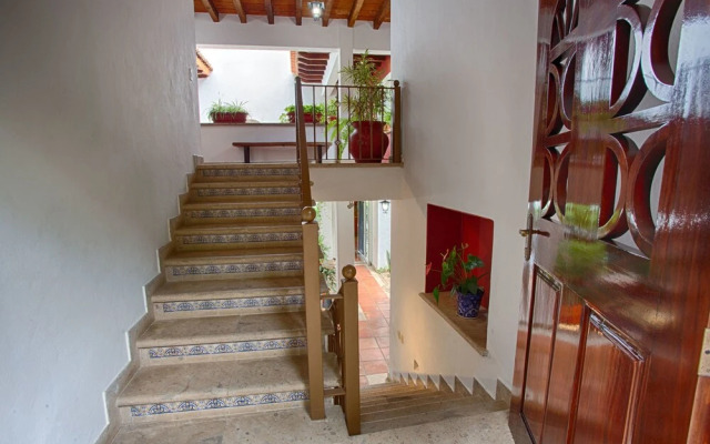 Ventanas al Mar 4 BR by Casago