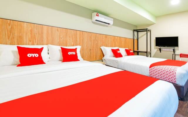 OYO 89628 Cool Hotel