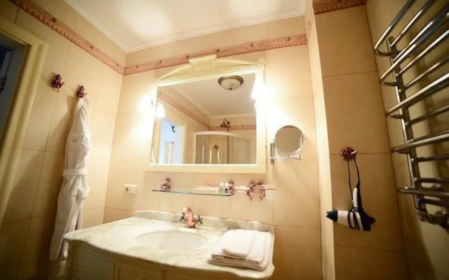Visak Hotel