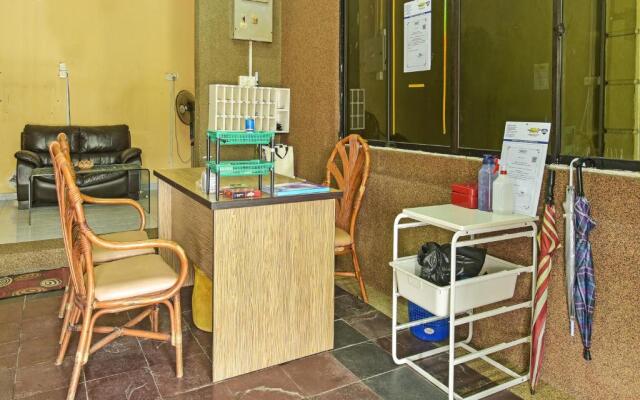 OYO 90706 Empire Inn 2