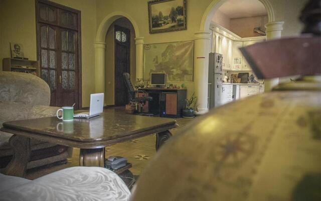 babushka Grand HOSTEL