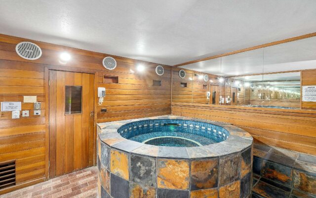 Sherbourne Terrace Hotel