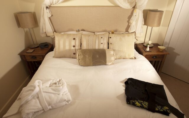 Waoku Lodge