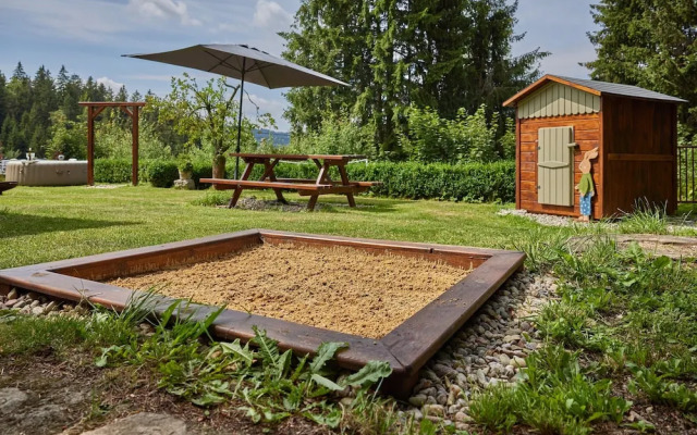 Villa in Jablonec With Sauna & Hot Tub