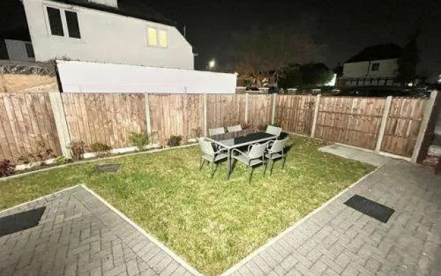 Queens Luxury Apartments
