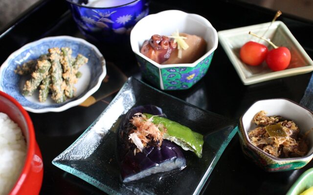 Bed & Breakfast Tsukiya