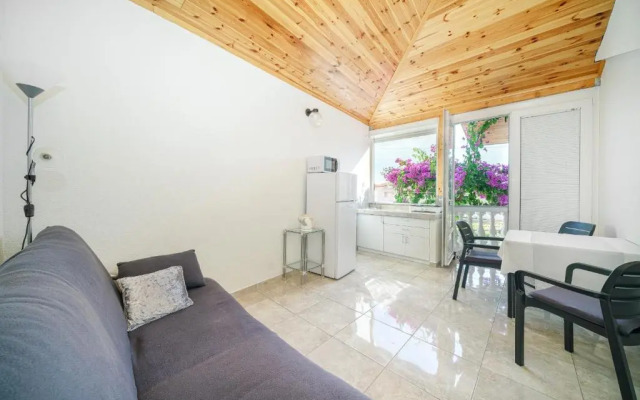 One-Bedroom Apartment in Miroslava Krleze I