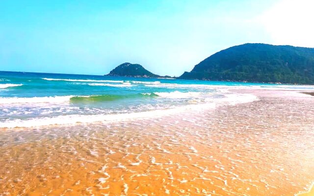 Dai Lanh Beach Hotel