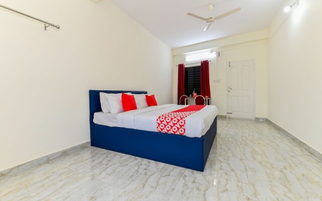 SilverKey Executive Stays 65165 Athani Residency