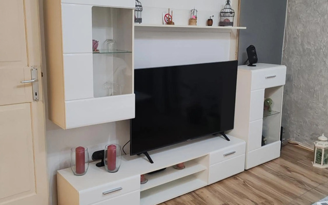 Apartment Carera 1900