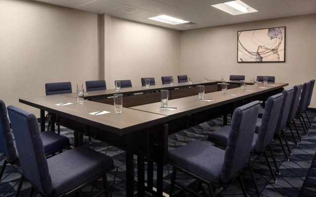 Courtyard by Marriott Fresno