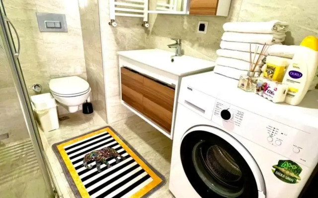 Entirely Apartment, Near Lake, Full kitchen,Wi Fi, AC