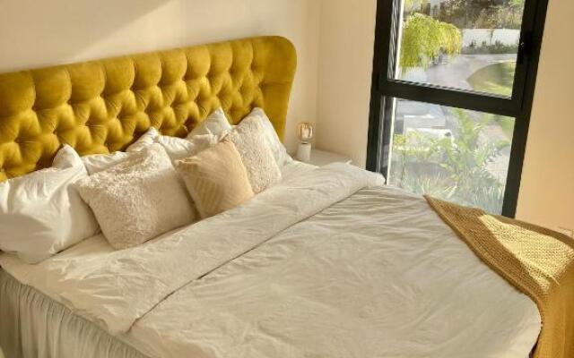 The View Luxury Vacation Apartment 4