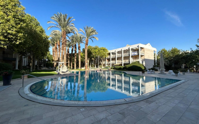 Royal Park - Paul's Place