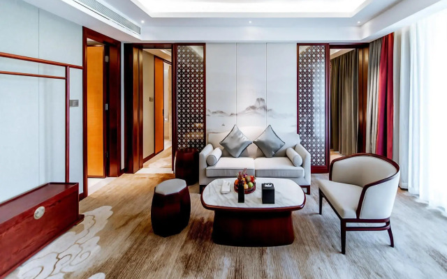 YUN-ZEN Jinling Acrobatics Hotel