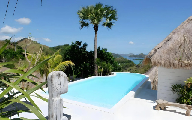 Mohini Komodo Resort