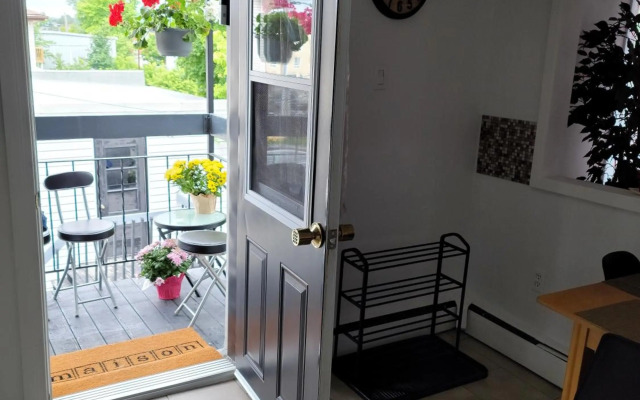 Vibrant apartment in the heart of the town