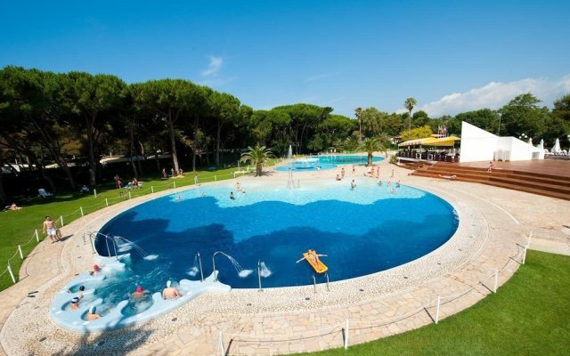 Happy Camp in Camping Baia Domizia