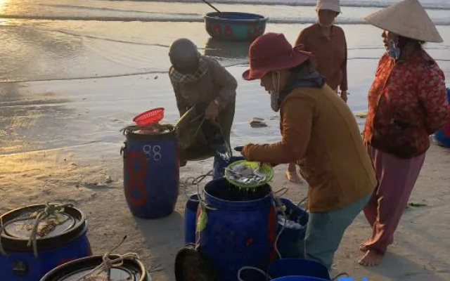 Sandy Doc Let - Villa de Doc Let – People – Ninh Hoa